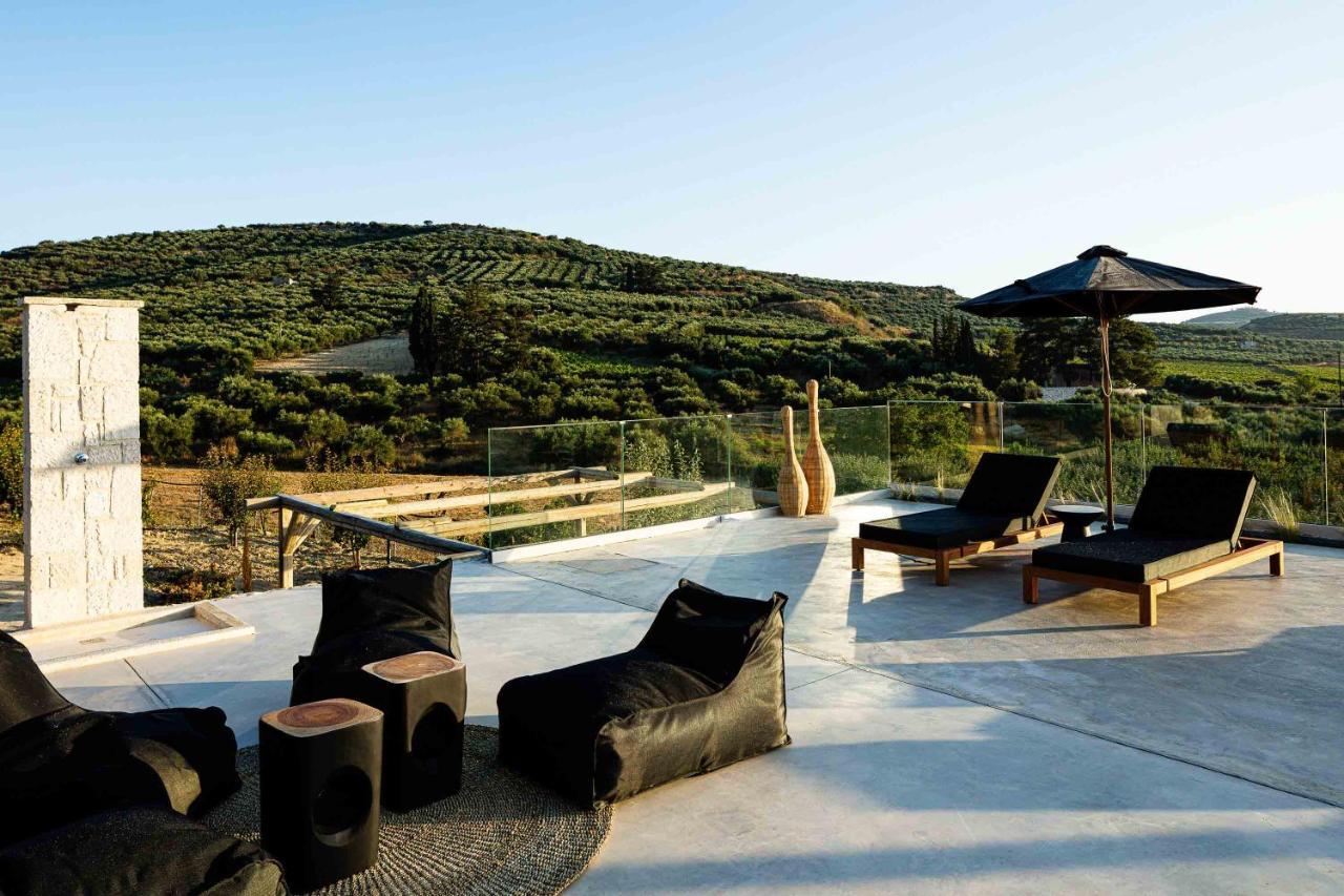 Villa Mantilari Wine Estate 7 Apartments 2 Private Pools 1 Heated Tennis Court Fitness Center Archanes Luaran gambar
