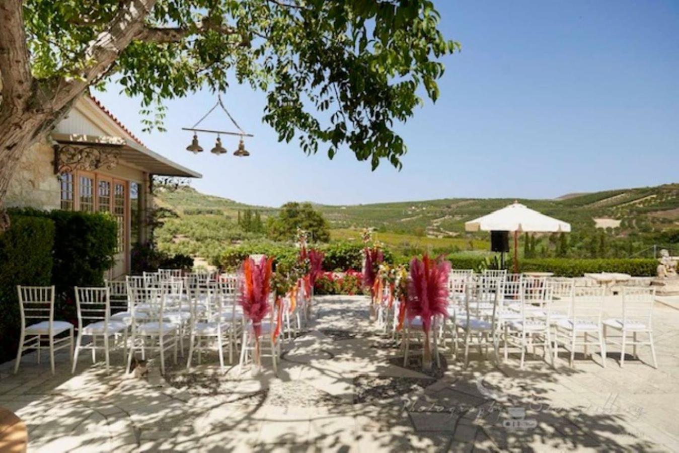 Villa Mantilari Wine Estate 7 Apartments 2 Private Pools 1 Heated Tennis Court Fitness Center Archanes Luaran gambar